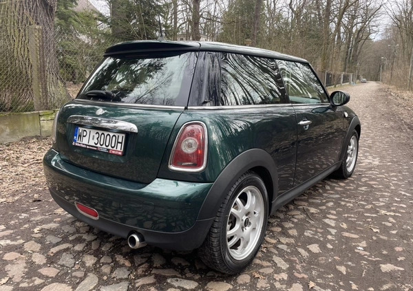 MINI Cooper cena 22222 przebieg: 140690, rok produkcji 2007 z Piaseczno małe 56